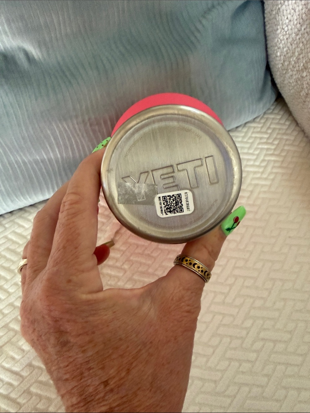 Yeti Coral Pink Tumbler with Handle and Clear Lid - Picture 2 of 8